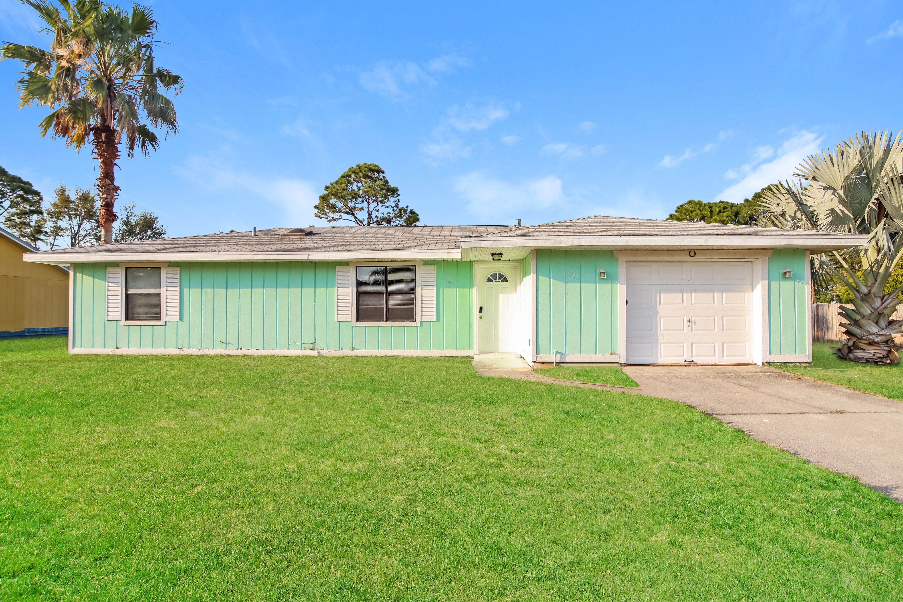281 Cocoa St SE Palm Bay, FL 32909